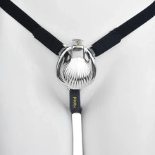 Lade das Bild in den Galerie-Viewer, Petite Sissy Shell Design Chastity Cage