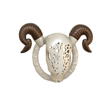 Afbeelding in Gallery-weergave laden, Goat Horn Chastity Cage