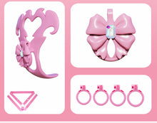 Lade das Bild in den Galerie-Viewer, Mystic Heart Chastity Belt