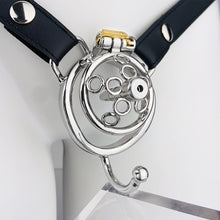 Load image into Gallery viewer, New Five-star Wheel Forging Chastity Cage With Belt