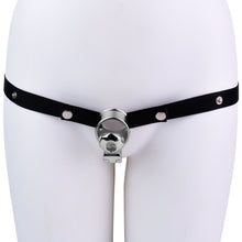 Lade das Bild in den Galerie-Viewer, Invisible Clitoral Chastity Lock
