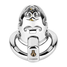 Afbeelding in Gallery-weergave laden, Cloud Bell Metal Chastity Cage L cage underside and keyed lock detail
