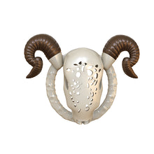 Afbeelding in Gallery-weergave laden, Goat Horn Chastity Cage
