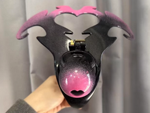 Lade das Bild in den Galerie-Viewer, Heart of the Devil With Plug 15
