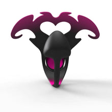 Lade das Bild in den Galerie-Viewer, Heart of the Devil With Plug 9
