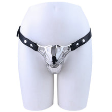 Afbeelding in Gallery-weergave laden, Mech Armor Metal Chastity Cage with Standard Belt front view on mannequin
